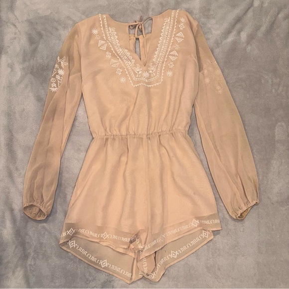 Forever 21 Tan Embroidered Flowy Romper - Picture 2 of 9